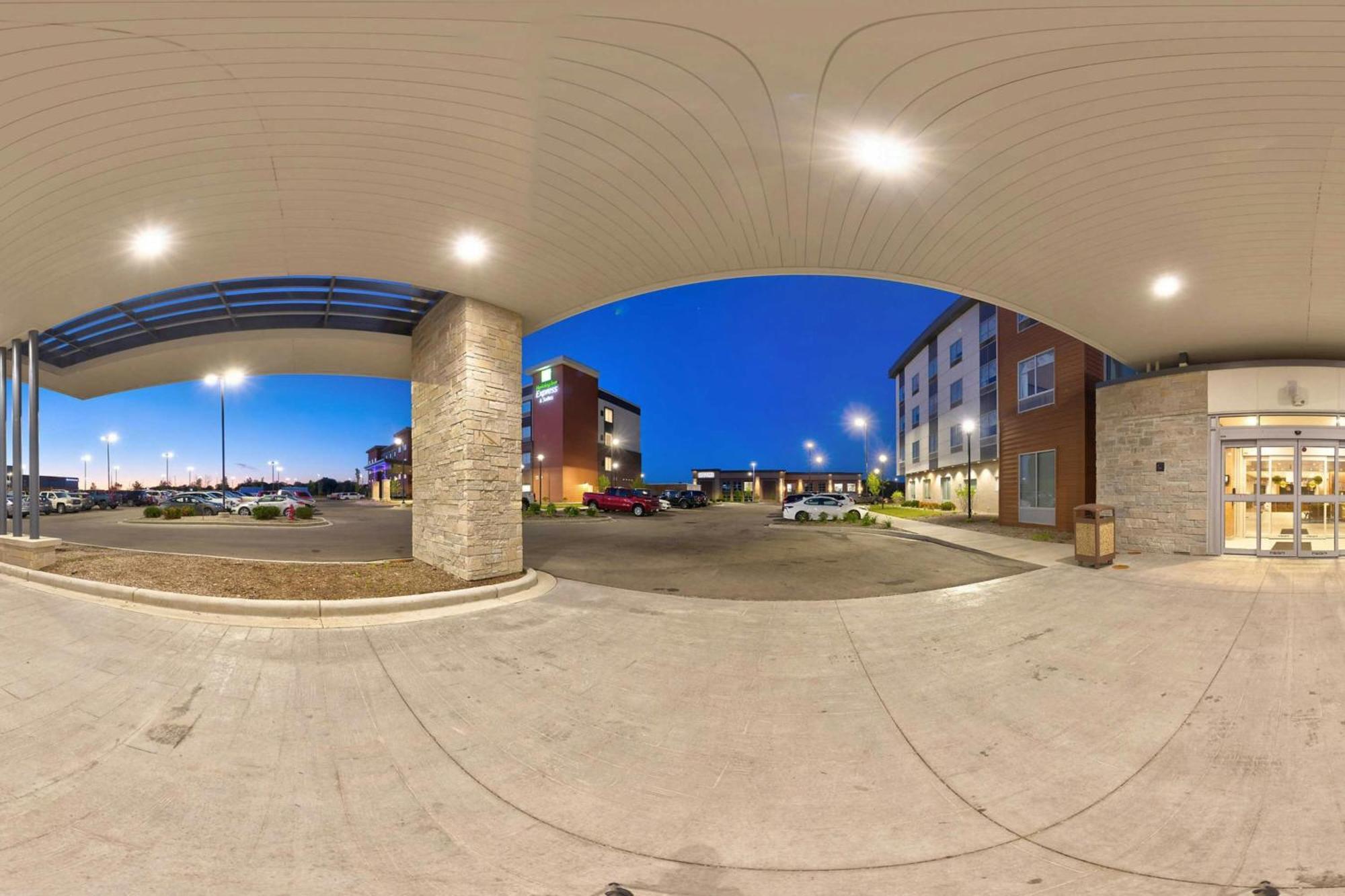 Fairfield Inn & Suites By Marriott Milwaukee Brookfield Exteriér fotografie